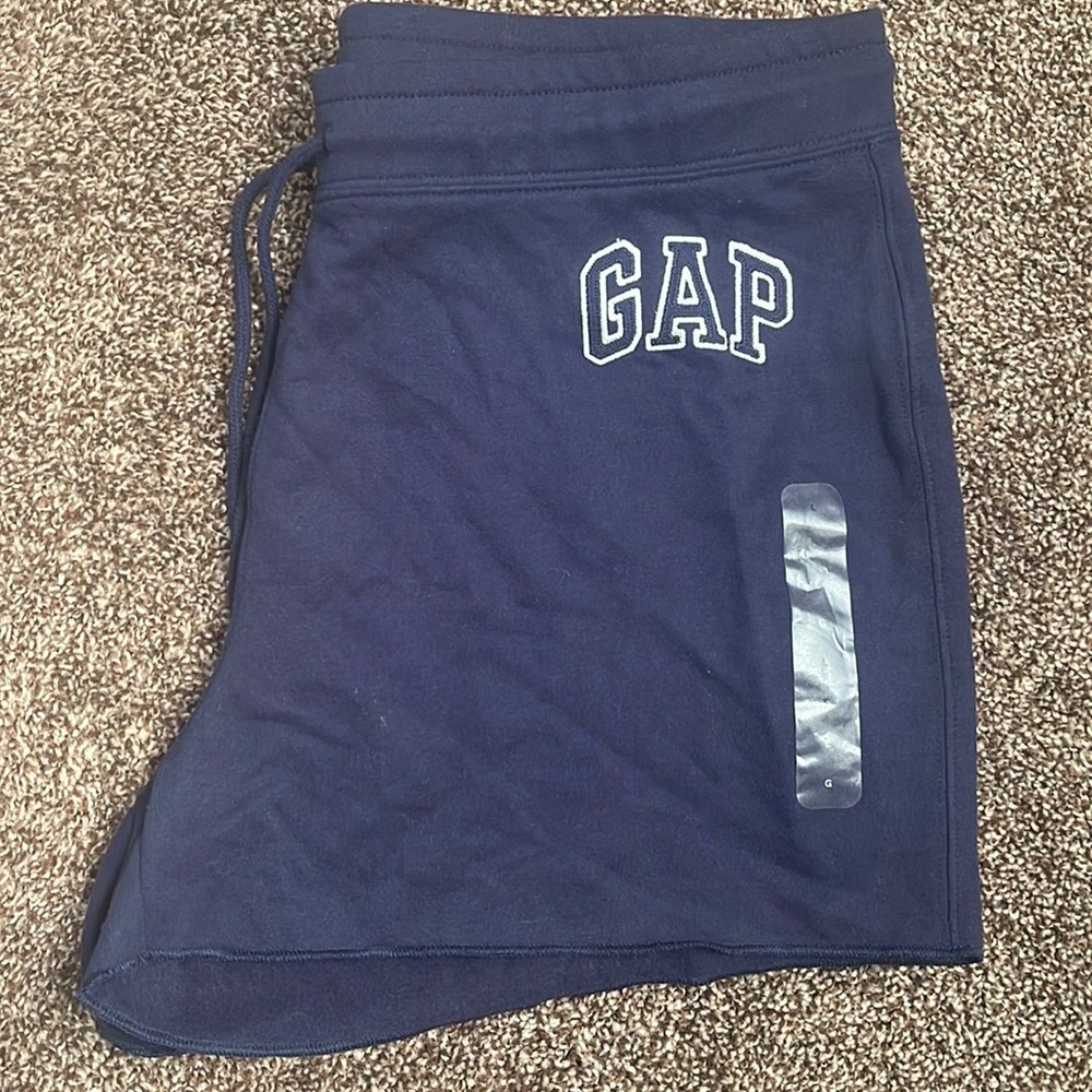 GAP SWEATSHORTS